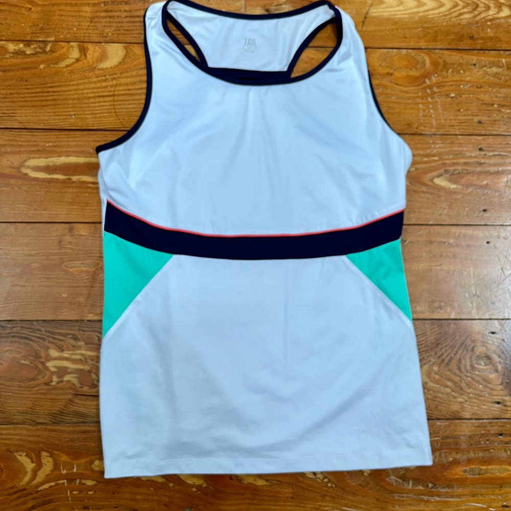 Tail tennis top.  Size L.